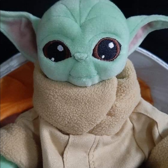 Star Wars Mandalorian “The Child” Plush - Picture 5 of 10